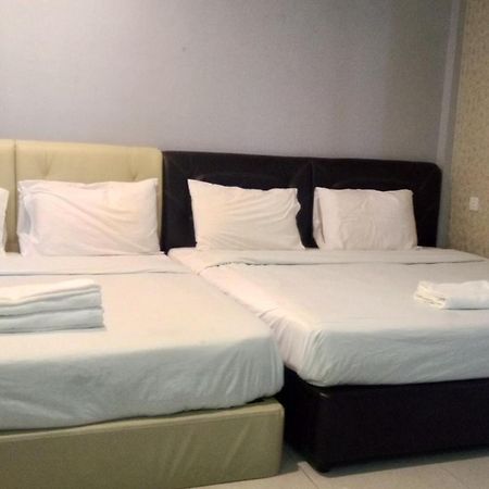 D Lima Beach Inn Pantai Cenang  Εξωτερικό φωτογραφία