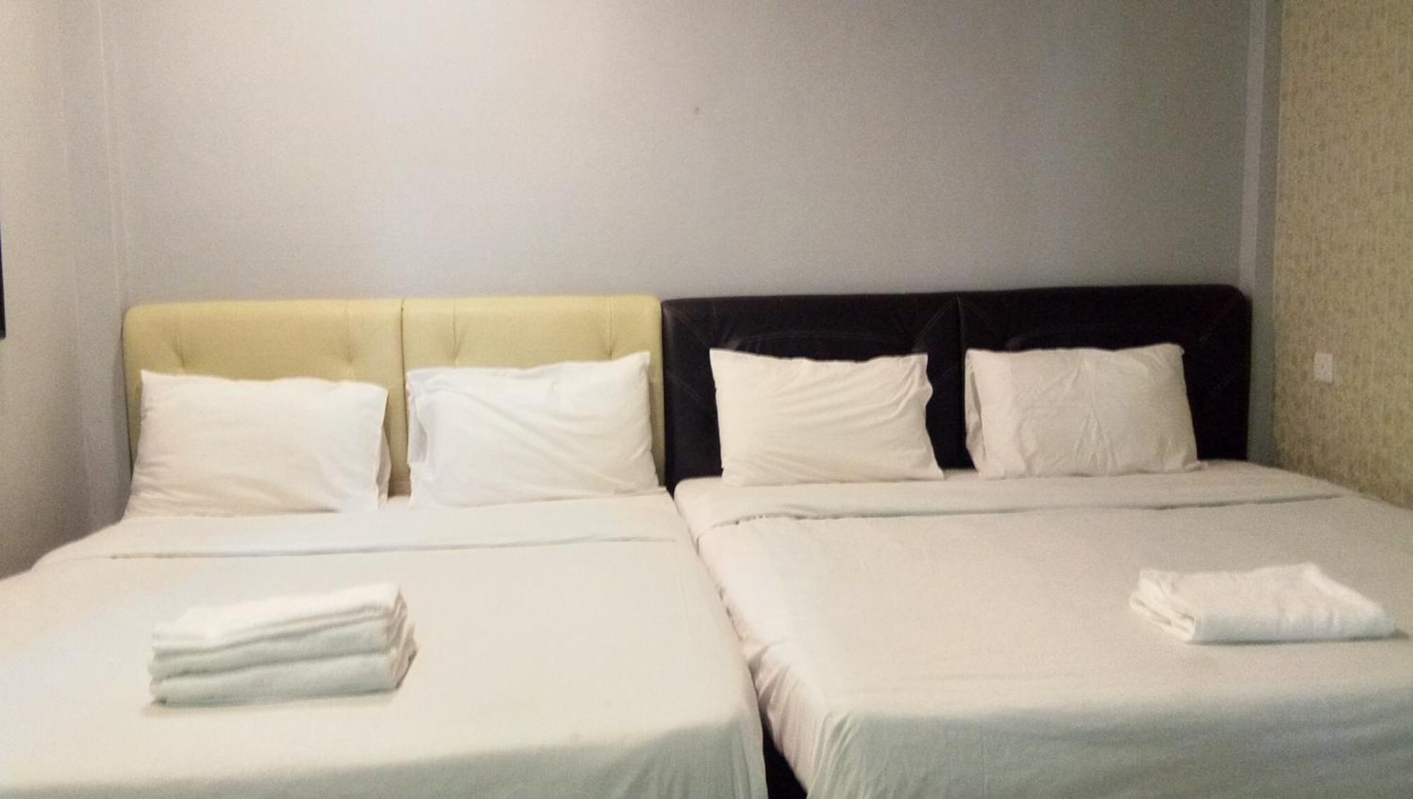 D Lima Beach Inn Pantai Cenang  Εξωτερικό φωτογραφία