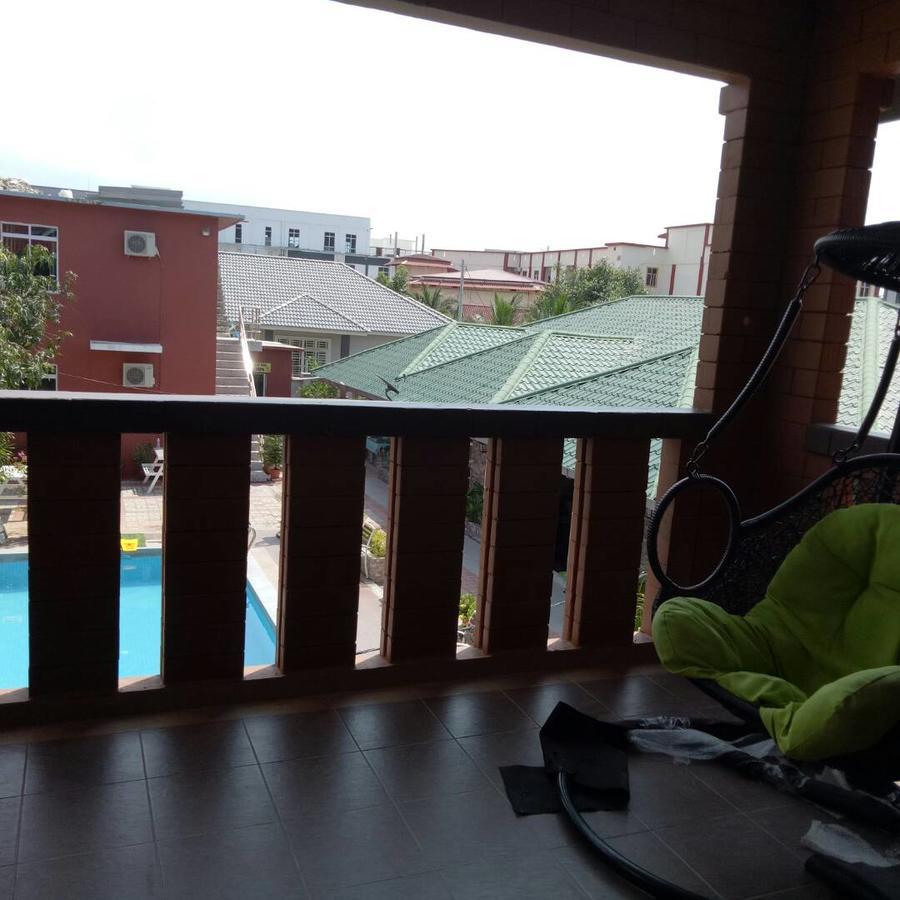D Lima Beach Inn Pantai Cenang  Εξωτερικό φωτογραφία