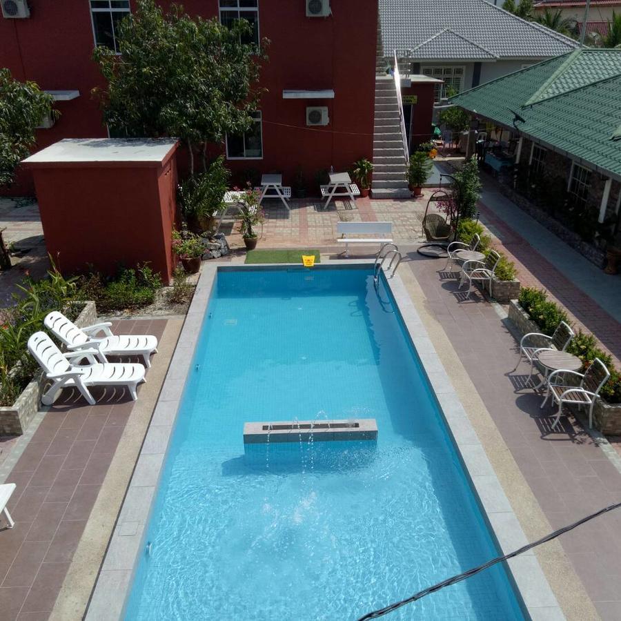 D Lima Beach Inn Pantai Cenang  Εξωτερικό φωτογραφία